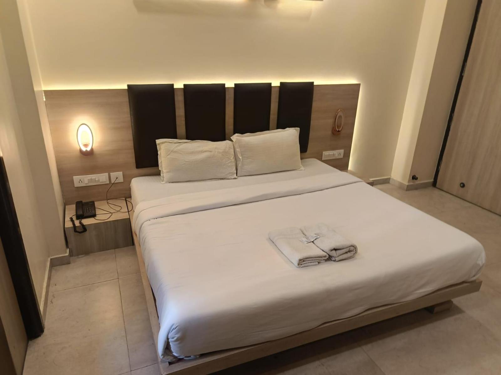 فندق The White Orchid دالهوزي المظهر الخارجي الصورة